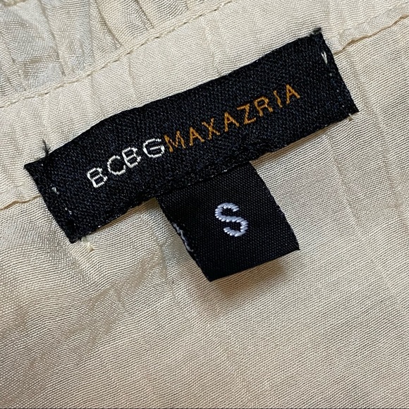 BCBGMaxAzria Women’s Cream Lightweight Semi-Sheer Ruffle Neck Button Down Top S - Picture 9 of 12